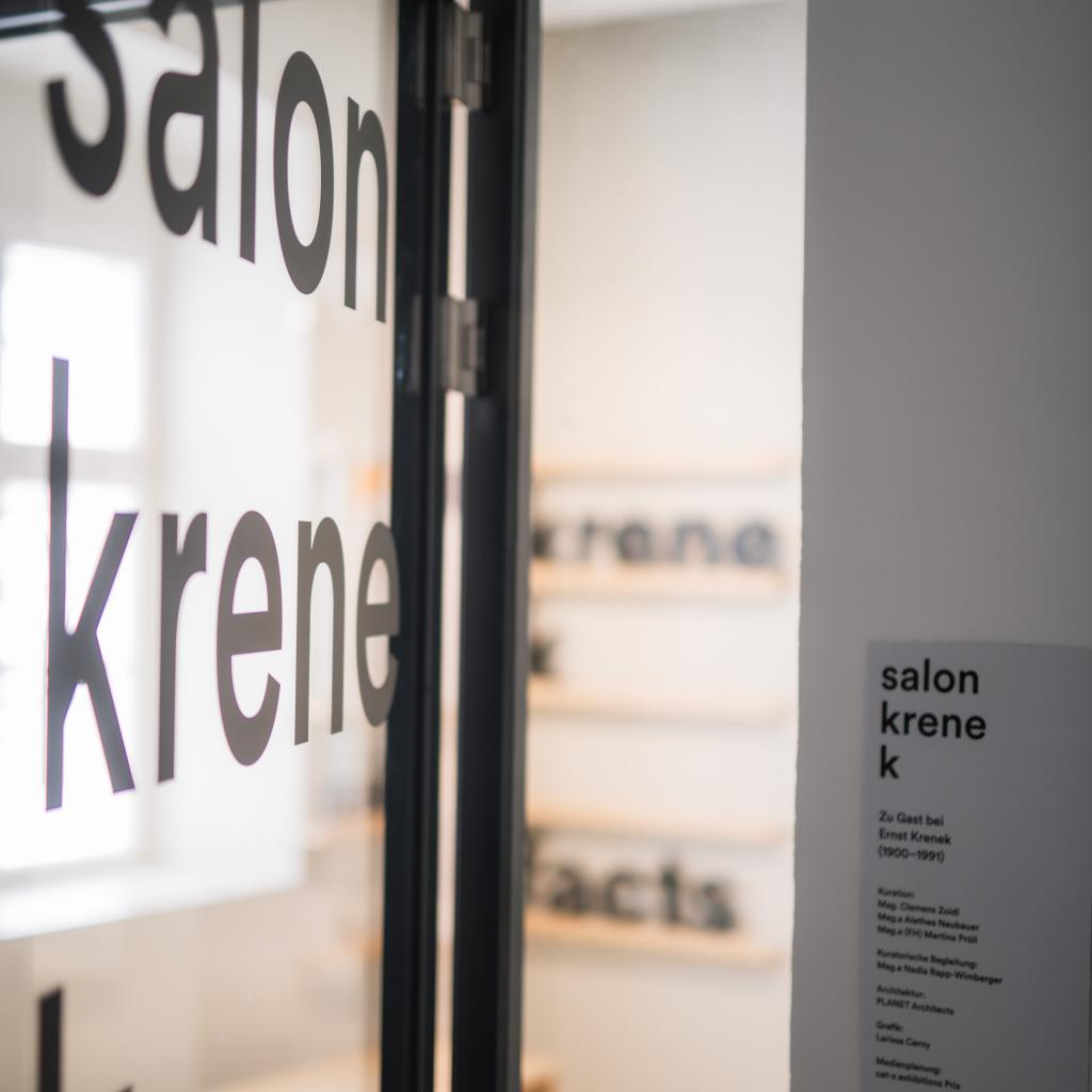 Eingangstür Salon Krenek Ausstellung Ernst Krenek
