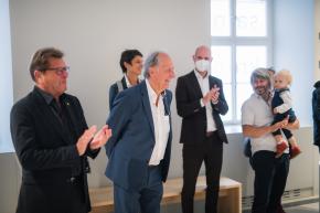 Salon Krenek Pre-Opening Krems Hauptraum Besucher