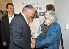 Gladys Nordenstrom Krenek und em. Landeshauptmann Erwin Pröll, Eröffnung des Ernst Krenek Forum September 2008